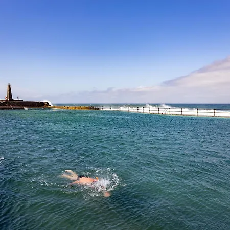 Apartmán Home2book Bright Sea Views & Pool *