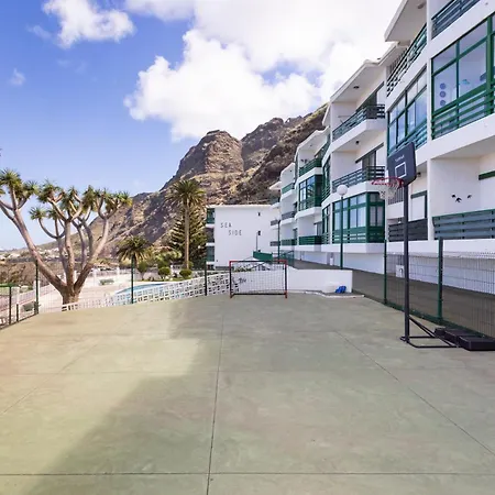 Home2book Bright Sea Views & Pool באיאמר