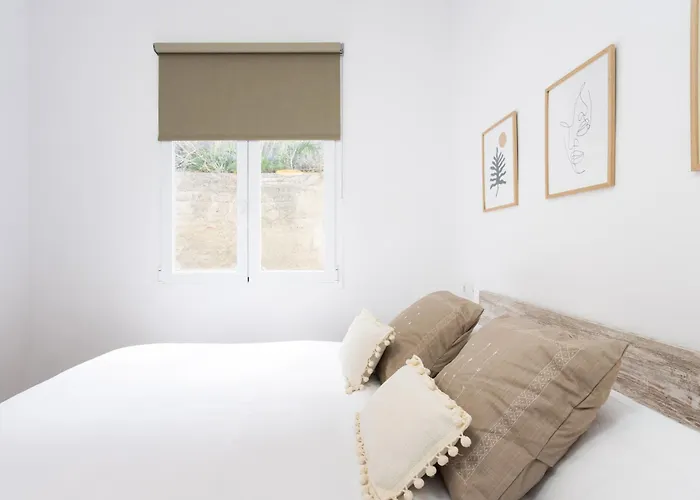 Home2book Bright Sea Views & Pool Bajamar (La Laguna)