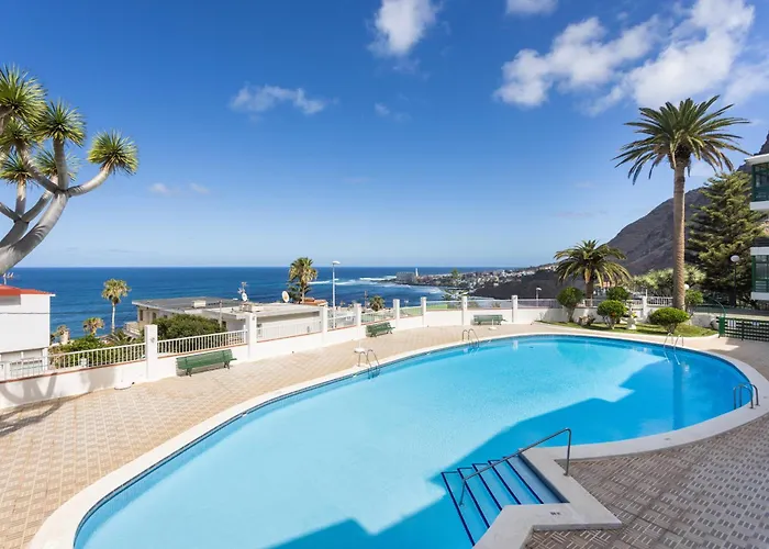 Home2book Bright Sea Views & Pool