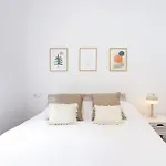 Daire Home2book Bright Sea Views & Pool