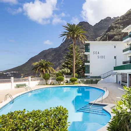 Home2book Bright Sea Views & Pool * バハマル