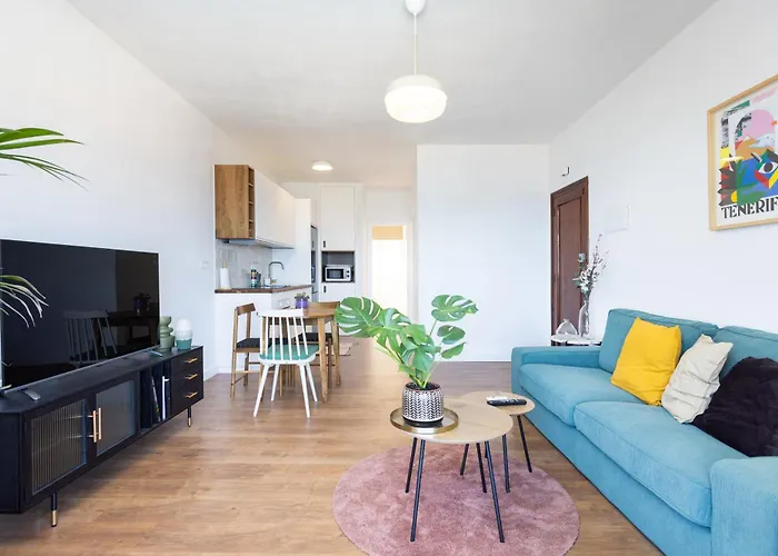 Home2book Bright Sea Views & Pool 公寓 巴哈马尔