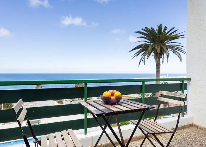 公寓 Home2book Bright Sea Views & Pool