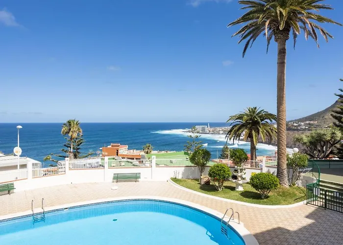 Home2book Bright Sea Views & Pool *