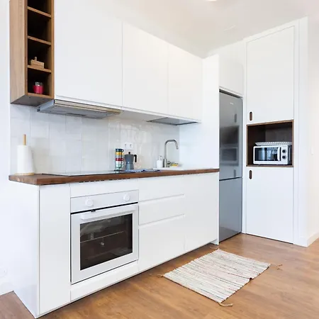 Home2book Bright Sea Views & Pool شقة باجامار