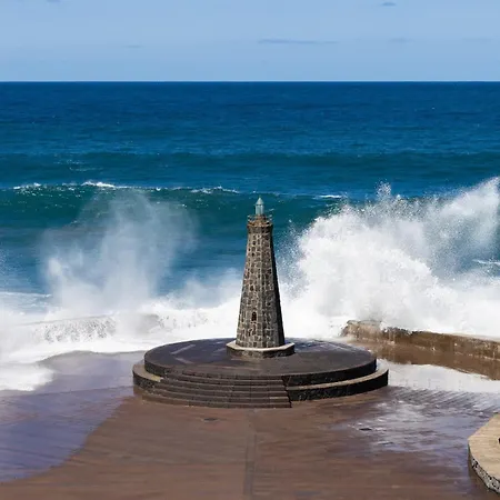 Home2book Bright Sea Views & Pool * باجامار